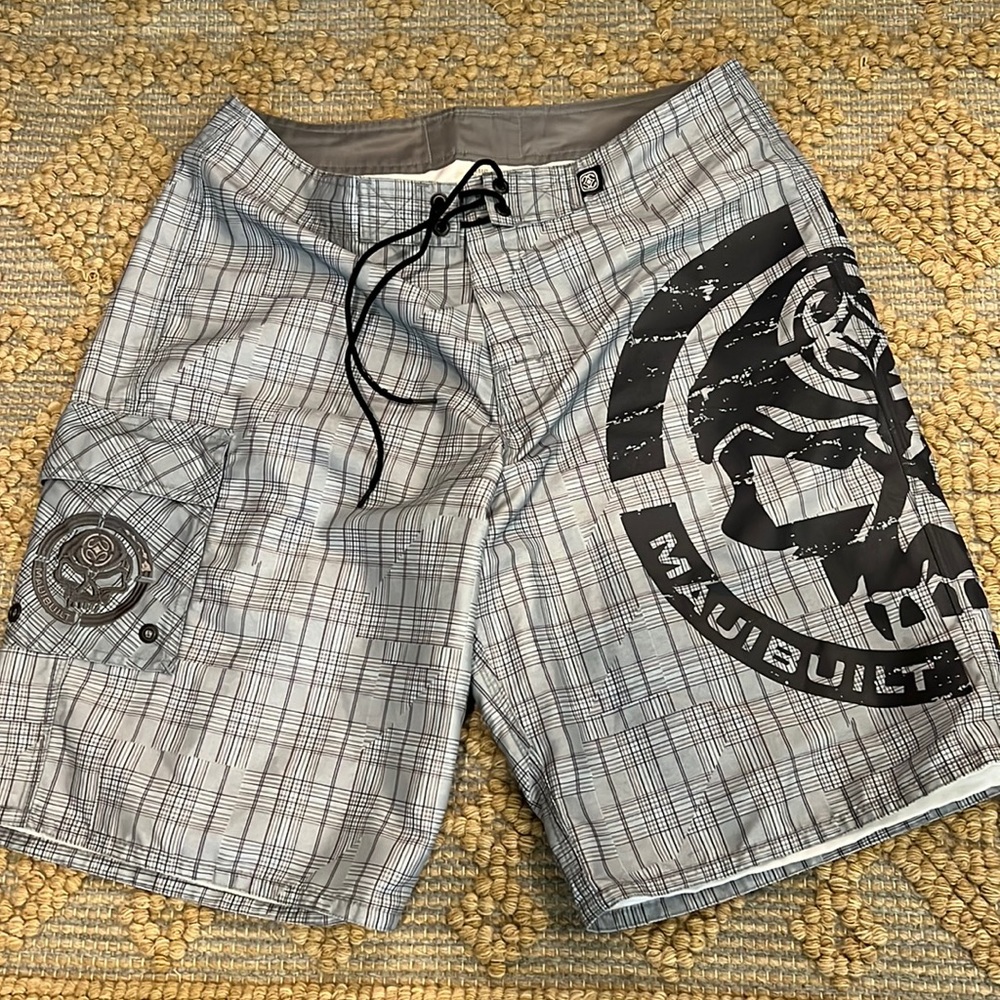 Maui Built Board Short. Just wore once. Just available in Maui.